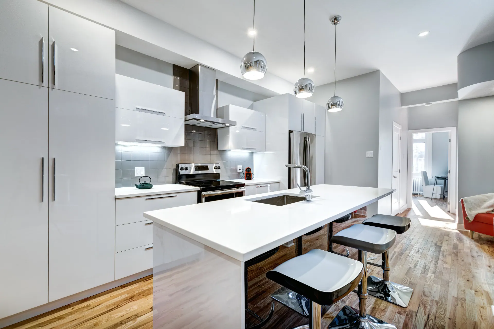 Cuisine moderne rénovée à Paris par RENOPARIS